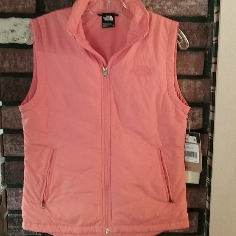 THE NORTH FACE NWT Coral XS 18 Ptp